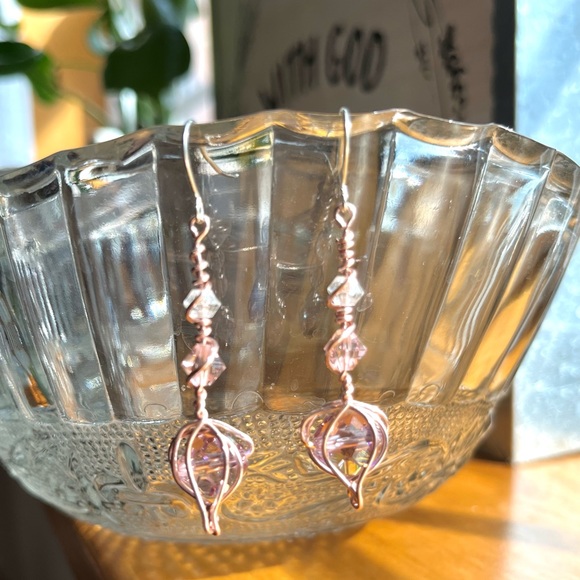 Lavender crystal Drop Earrings - Picture 3 of 3